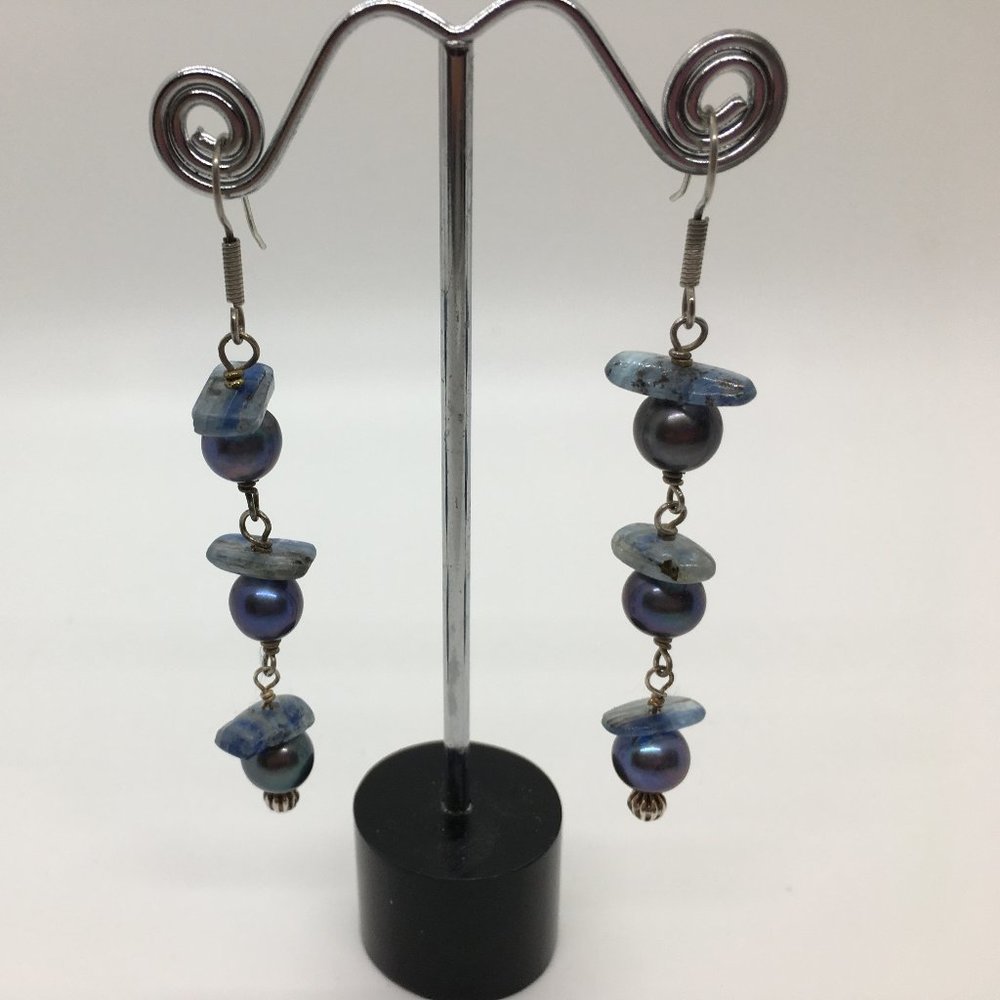 Steel Blue Pearl and Kynite Drops